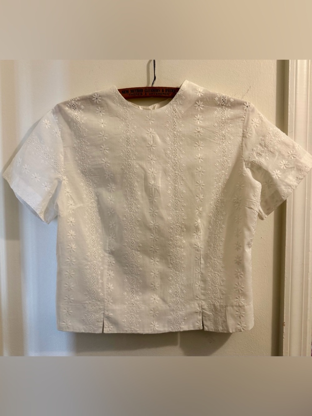 Vintage White Short-Sleeve Eyelet Embroidered Top